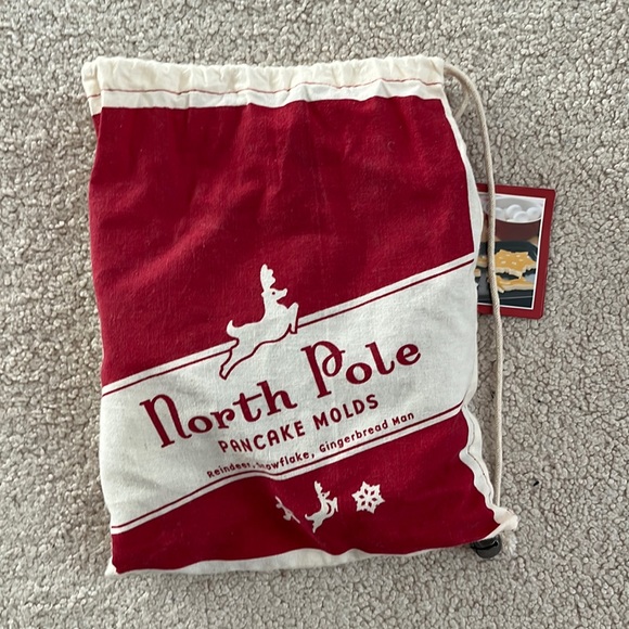 William Sonoma The North Pole Pancake Molds - Picture 2 of 5